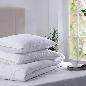 maspar Clemmy Soft Silk Feel Fibre Pillow