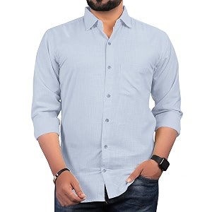 Men Regular Fit Solid Spread Collar Casual