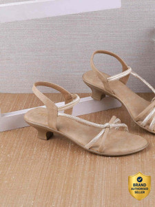 METRO EmbellishedKitten Women Casual