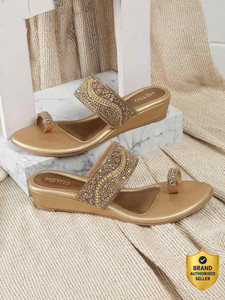 METRO TexturedWedgeMules Women Heels