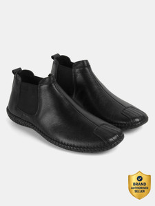 MOCHI Boots For Men