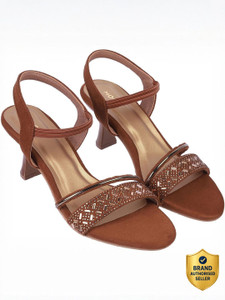 MOCHI EmbellishedOpenToeKitten Women Heels