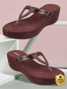 MOCHI Women Wedges