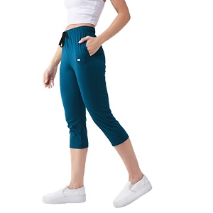 Modeve Women Solid Cotton Blend Capri for