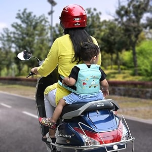 momittle kids safety belt for two wheeler with reflective stripsportable seat belt children motorcycle harness for motorcycle bikeadjustable safety harness for boys girls 2-12years green