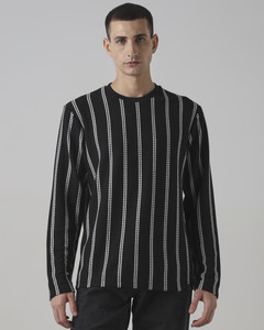 MUFTI Striped Men Crew Neck Black T-Shirt