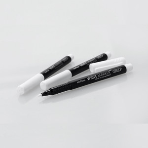 munhwa white permanent marker - made in korea