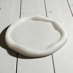 handcrafted white concrete leaf-shaped trinket tray  multipurpose jewelry amp accessory organizer  elegant decorative home dcor accent