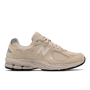 new balance men 2002 sneaker