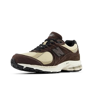 new balance men 2002 sneaker