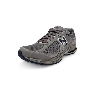 new balance men 2002 sneaker