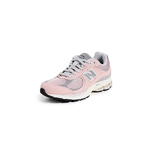 new balance men 2002 sneaker