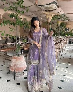 NEWAKSHARAM Women Kurta Sharara Set