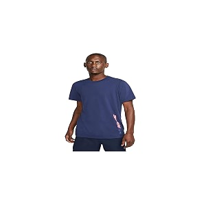 Nike Mens Standard Fit Regular Fit T-Shirt