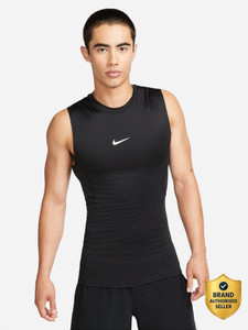 NIKE Solid Men Round Neck Black T-Shirt