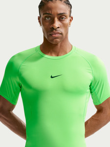 NIKE Solid Men Round Neck Green T-Shirt