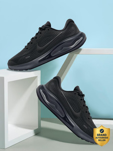 NIKE w journey run Running Shoes For