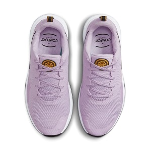 nike women training shoe