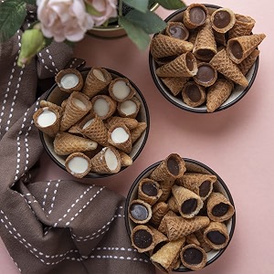 nova nova  best bites choco filled cones  classic chocolate flavours belgian white amp dark chocolate - all in one pack  100 eggless  150 g