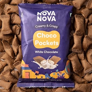 nova nova choco pockets pack of 4 - white chocolate filling all day snacking cream-filled wafer bites  100 grams