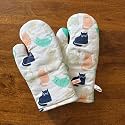 Oak &amp; Lily 100% Cotton Oven Gloves (Set of 2, Beige Heart Print) | Heat Proof, Quilted &amp; Washable | 15 x 30 cm | Oven Mittens for Microwave | Ideal for Cooking &amp; Baking