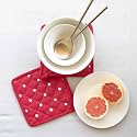 Oak &amp; Lily Pot Holders for Kitchen | 100% Cotton Hot Pads | Heat Resistant, Machine Washable | Set of 2 with Hanging Loops | 20x20 cm | for Cooking, Baking &amp; BBQ | Red &amp; White Polka Dot Pattern
