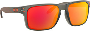 OAKLEY HOLBROOK Retro Square Sunglass