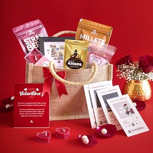 omay foods 10 pcs_pure delights valentine39s gift bag i premium valentine39s day gift hamper i healthy roasted snacks chocolate amp candles i valentine39s day gift pack for loved ones i romantic gift for girlfriend wife amp couples i gourmet valentine39s gift hamper i special gifts for women i luxury healthy gift box  unique valentine gift idea