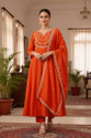 OMICRON FAB Women Silk Blend Kurta Pant