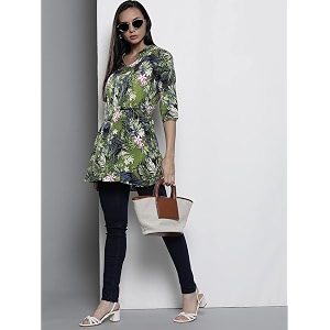 One femme Womens Pleated Printed Tunic Shirt