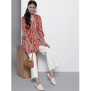 One femme Womens Pleated Printed Tunic Shirt