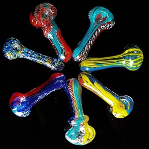 outontrip assorted multicolored designer peanut glass smoking pipe - 8cm