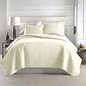Oversized Queen Size Quilt Bedding Set with 2 Quilted Pillow Shams, Cream