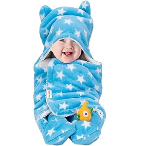 oyo baby ultra-soft star print swaddle wrap blanket with hood amp booties  blue 06 months  warm sleeping bag amp wearable swaddle for newborns cozy baby blanket amp essential nursery item 7268 cm