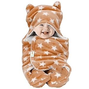 oyo baby lightweight fleece baby blanket with hood amp booties  beige star print 06 months  super soft wearable swaddle wrap amp cozy infant sleeping bag for newborn boys amp girls 7268 cm