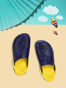 Paragon Boys Girls Sling Back Clogs