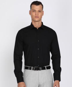 PARK AVENUE Men Solid Formal Black Shirt