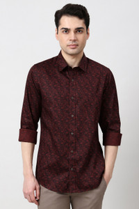 PETER ENGLAND Men Printed Casual Maroon Shirt