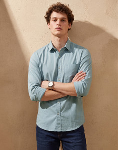 PETER ENGLAND Men Solid Casual Blue Shirt