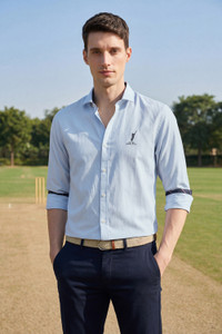PETER ENGLAND Men Solid Casual Blue Shirt