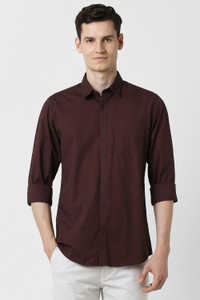 PETER ENGLAND Men Solid Casual Maroon Shirt