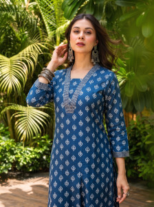 PHYSIL Women Kurta Pant Set