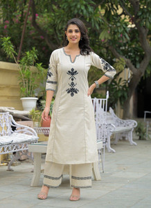 PINNARA Women Kurta Pant Set