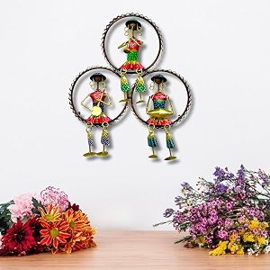 pranjals house beautiful metal handpainted iron tribal musicians doll sitting on 3 round frame for wall decorwall hanging 14 x 16 inches