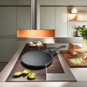 Prestige Omega Die Cast Plus Tawa 27 cm diameter (Aluminium, Non-stick, Induction Bottom)