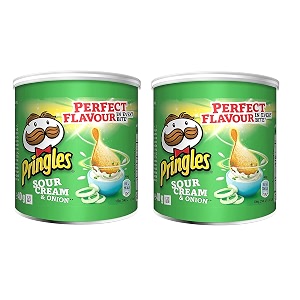 pringles sour cream amp onion pop amp go potato chips 40 gram pack of 2