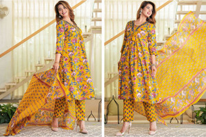 priyanshi fashion world women cotton rayon kurti pant dupatta set
