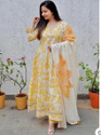 Priyanshi Fashion World Women Kurti Pant Dupatta Set