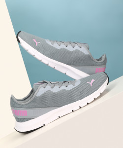 PUMA Hustle V2s Sneakers For Women