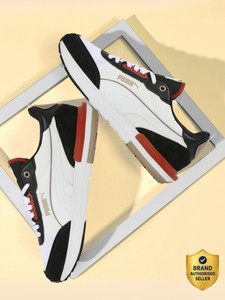 PUMA R22 Sneakers For Men